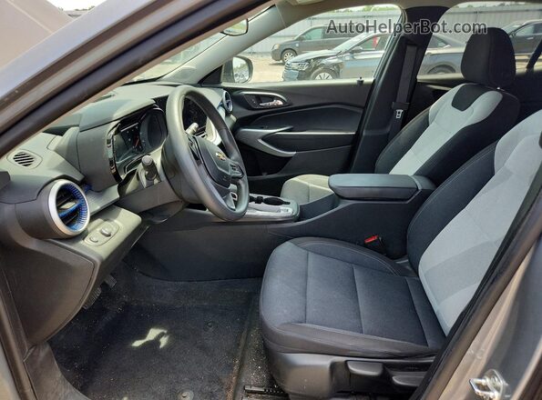 KL77LFE26RC236048 2024 CHEVROLET TRAX Silver 