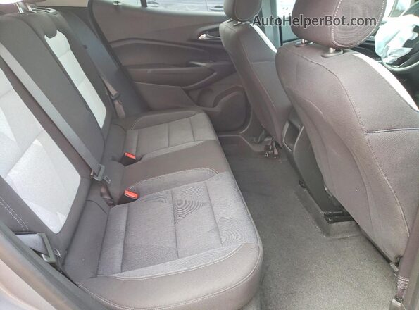 KL77LFE26RC236776 2024 CHEVROLET TRAX Silver Widok wnętrza z tyłu