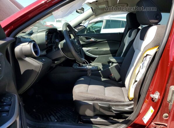 KL77LFE29RC102070 2024 CHEVROLET TRAX Темно-бордовый Вид салона спереди