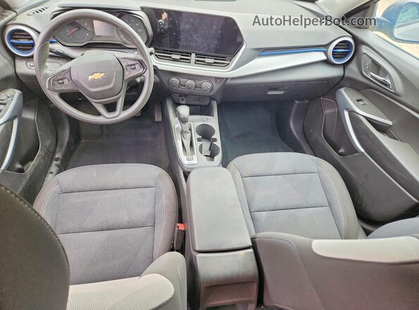 KL77LFE29RC222869 2024 CHEVROLET TRAX Gray Widok deski rozdzielczej