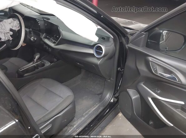 KL77LFE2XRC039075 2024 CHEVROLET TRAX Black Front interior view