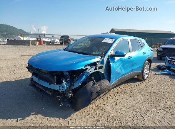 KL77LFEP0SC273887 2025 CHEVROLET TRAX Blue Vista tres cuartos delantera izquierda