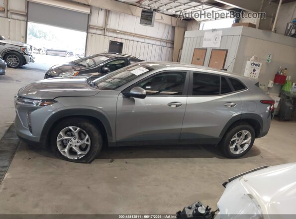 KL77LFEP2SC281859 2025 CHEVROLET TRAX Gray Vista interior de 360 grados