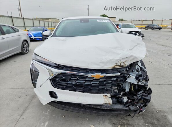 KL77LFEP2TC079542 2026 CHEVROLET TRAX Белый Вид спереди