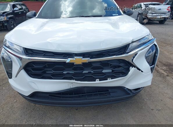 KL77LFEPXSC340107 2025 CHEVROLET TRAX White Front view
