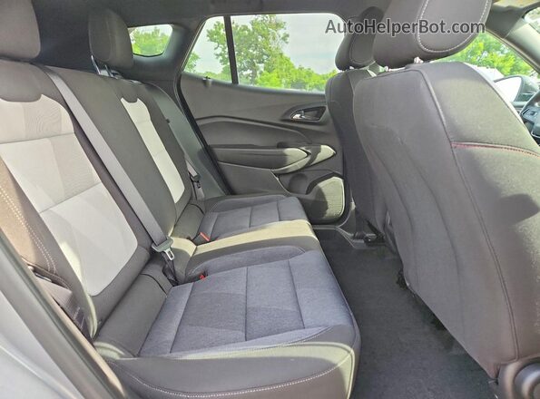 KL77LGE21RC245584 2024 CHEVROLET TRAX Gray უკანა სალონის ხედი