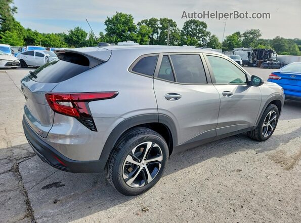 KL77LGE21RC245584 2024 CHEVROLET TRAX Gray უკანა მარჯვენა