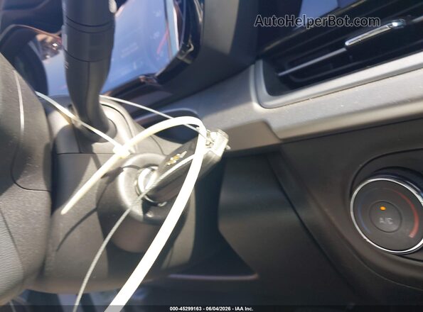 KL77LGE22RC070388 2024 CHEVROLET TRAX White Widok deski rozdzielczej