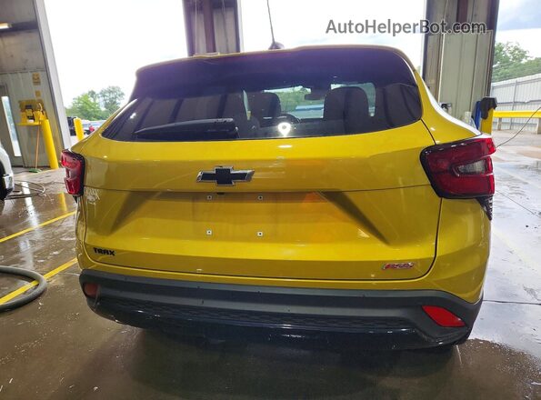 KL77LGE25RC237603 2024 CHEVROLET TRAX Yellow Հետևի տեսք