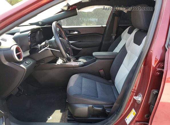 KL77LGE28RC031109 2024 CHEVROLET TRAX Red Vista interior delantera