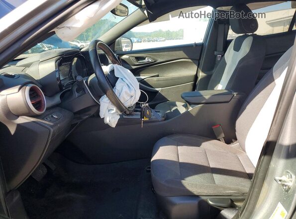 KL77LGE29RC180547 2024 CHEVROLET TRAX Silver Front interior view
