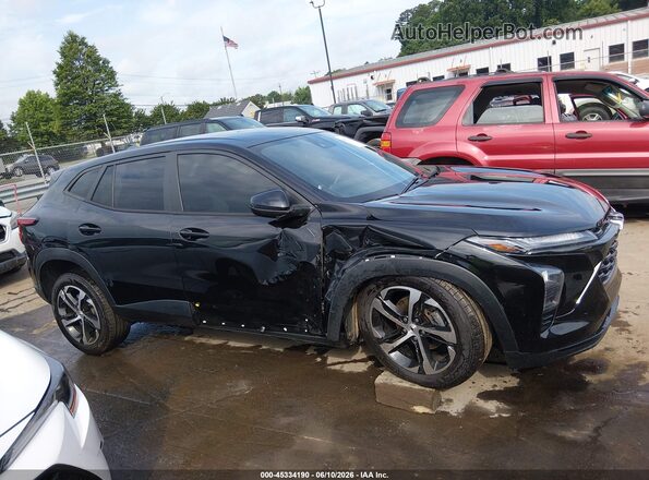 KL77LGE2XRC022881 2024 CHEVROLET TRAX Черный Вид задней части салона