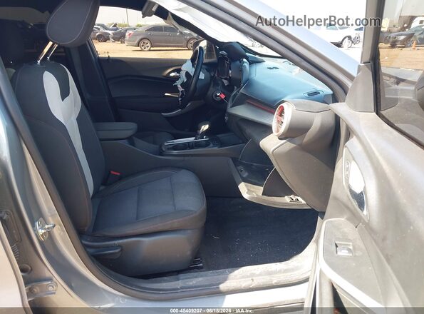 KL77LGE2XRC111351 2024 CHEVROLET TRAX Gray Vista interior delantera