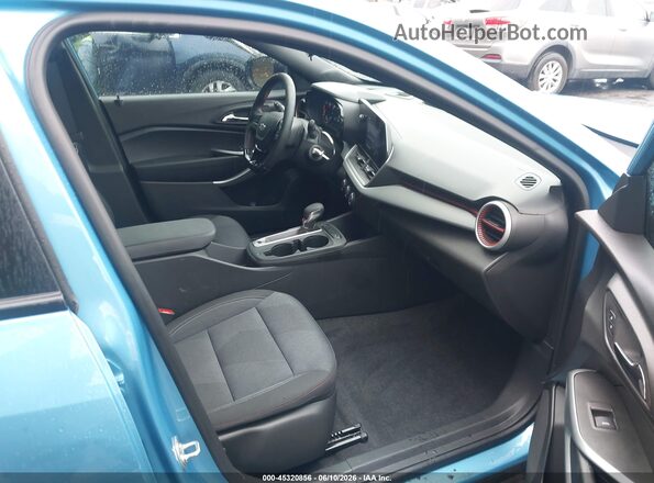 KL77LGEP1SC066477 2025 CHEVROLET TRAX Blue Սալոնի դիմացի տեսք