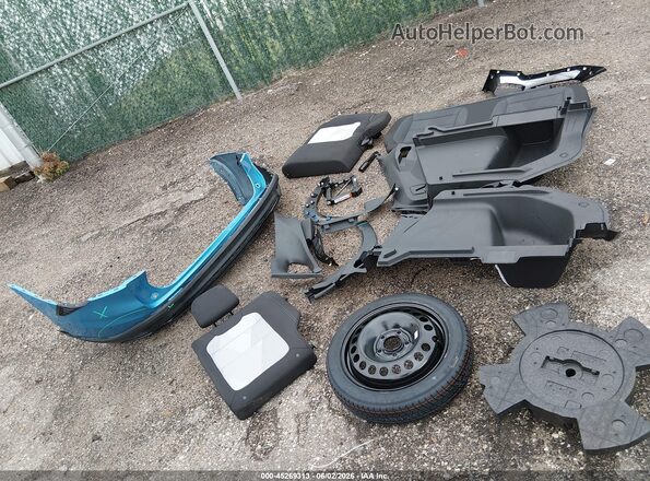 KL77LGEP2SC275744 2025 CHEVROLET TRAX Blue Սարքավորումների վահանակի տեսք