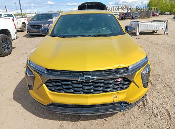 KL77LGEP3SC017104 2025 CHEVROLET TRAX Gold Вид спереду