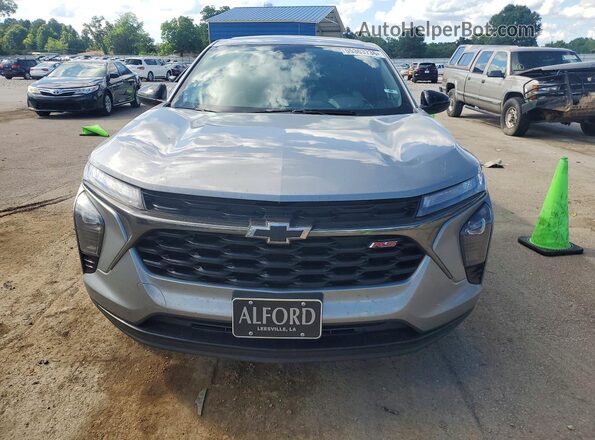 KL77LGEP3SC135685 2025 CHEVROLET TRAX Silver Front view