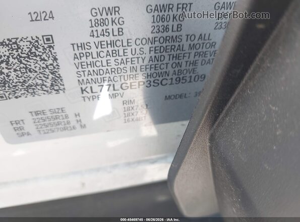 KL77LGEP3SC195109 2025 CHEVROLET TRAX White Widok komory silnika