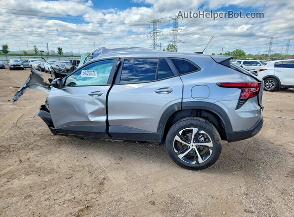 KL77LGEP4SC092233 2025 CHEVROLET TRAX Silver Rear left