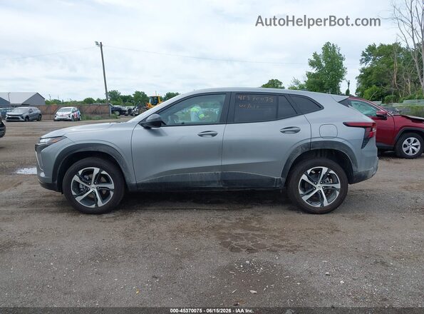 KL77LGEP4TC113583 2026 CHEVROLET TRAX Серый Панорамный вид салона 360°