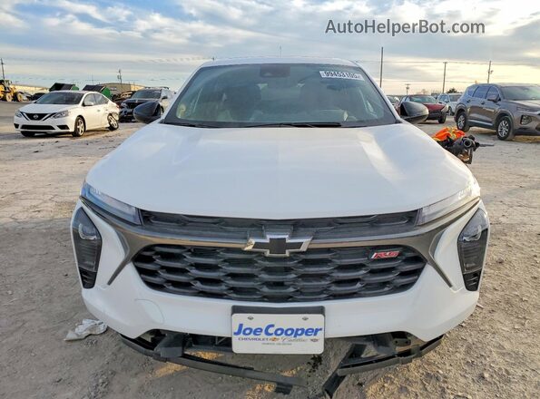 KL77LGEP6SC010664 2025 CHEVROLET TRAX White Դիմացի տեսք