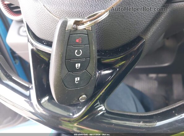 KL77LGEP6SC054230 2025 CHEVROLET TRAX Blue Vista del salpicadero