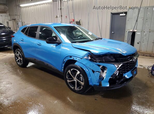 KL77LGEP7SC034942 2025 CHEVROLET TRAX Blue Front right