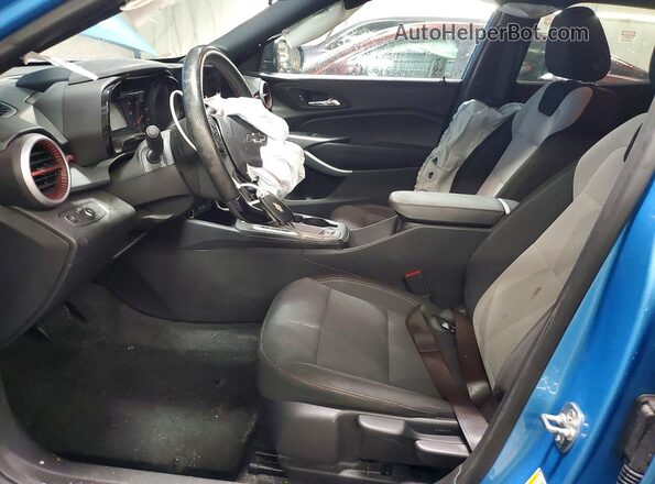 KL77LGEP7SC034942 2025 CHEVROLET TRAX Blue Front interior view
