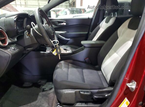 KL77LGEP8SC135956 2025 CHEVROLET TRAX Burgundy Front interior view