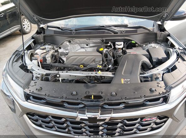 KL77LGEP8SC289969 2025 CHEVROLET TRAX Серебряный Вид сзади