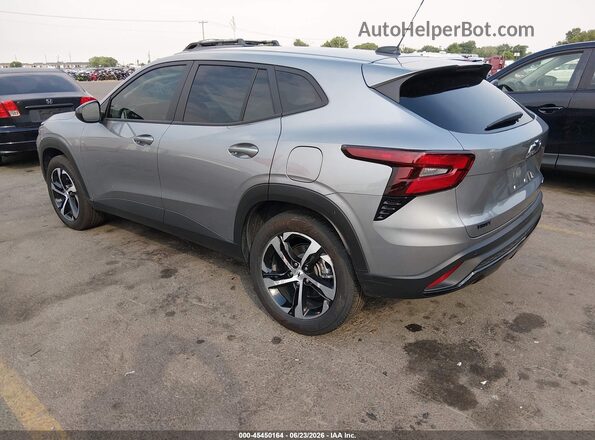 KL77LGEP8SC289969 2025 CHEVROLET TRAX Серебряный Задняя левая четверть