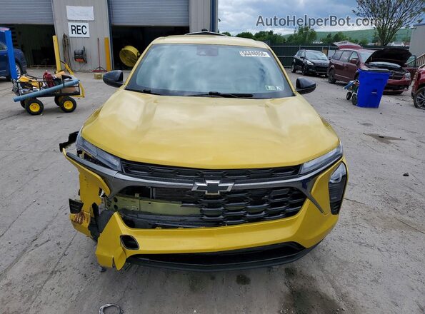 KL77LGEP9SC076402 2025 CHEVROLET TRAX Yellow Դիմացի տեսք