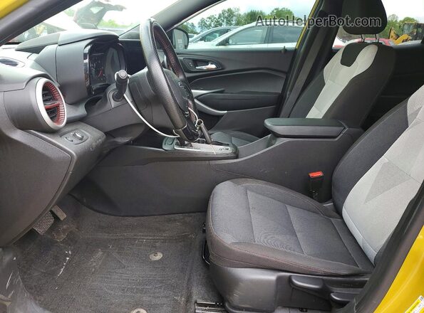 KL77LGEP9SC076402 2025 CHEVROLET TRAX Yellow Սալոնի դիմացի տեսք