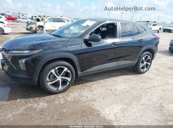KL77LGEP9TC078894 2026 CHEVROLET TRAX Black Առջևի ձախ երեք քառորդ տեսարան