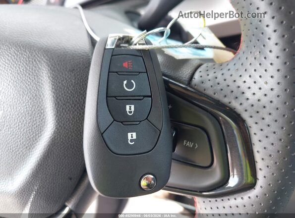 KL77LGEP9TC078894 2026 CHEVROLET TRAX Black Առջևի վահանակի տեսք