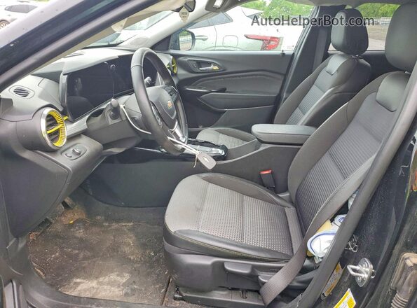KL77LHE21RC012438 2024 CHEVROLET TRAX Black Սալոնի դիմացի տեսք