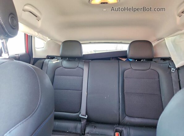 KL77LHE23RC024705 2024 CHEVROLET TRAX Red Widok tylnych siedzeń