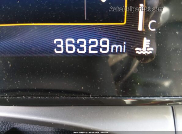 KL77LHE27RC041474 2024 CHEVROLET TRAX Blue Widok wnętrza 360 stopni