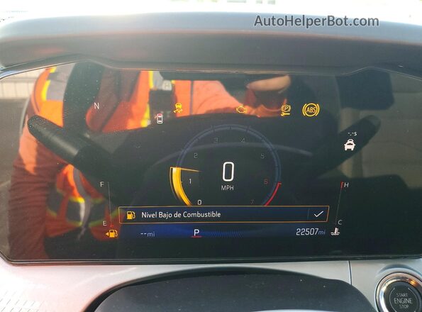 KL77LHE27RC132891 2024 CHEVROLET TRAX Silver 
