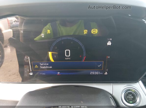 KL77LHE29RC105319 2024 CHEVROLET TRAX Red Vista de los asientos traseros