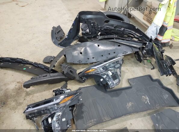 KL77LHE2XRC050637 2024 CHEVROLET TRAX Black Սարքավորումների վահանակի տեսք
