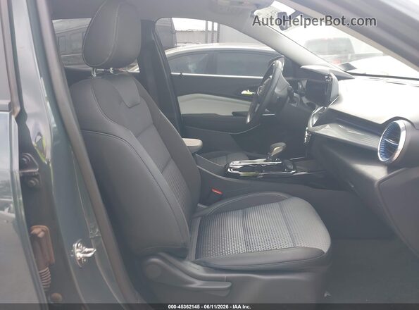 KL77LHEP0SC226290 2025 CHEVROLET TRAX Gray Widok wnętrza z przodu