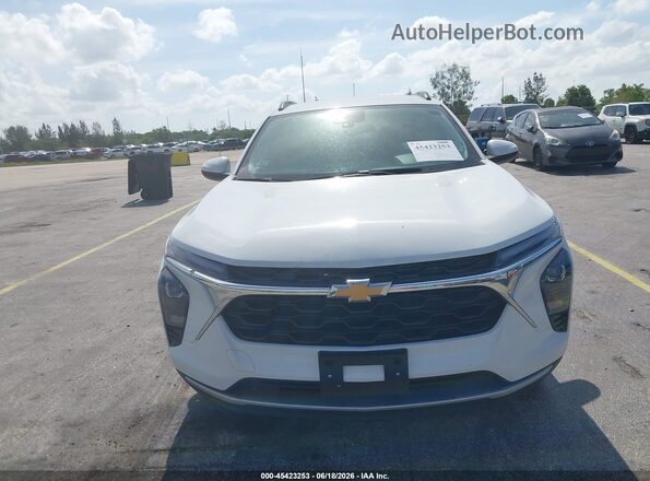 KL77LHEP0SC234583 2025 CHEVROLET TRAX White Սարքավորումների վահանակի տեսք