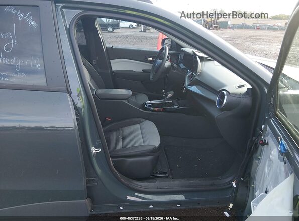 KL77LHEP0SC316345 2025 CHEVROLET TRAX Gray წინა სალონის ხედი