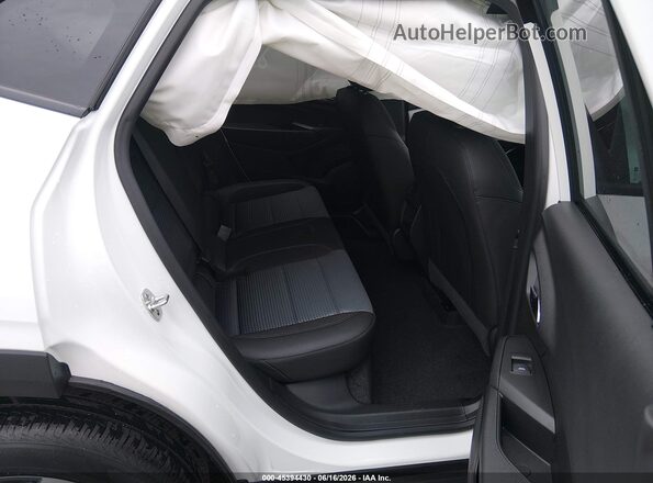 KL77LHEP0SC322906 2025 CHEVROLET TRAX White VIN sticker view