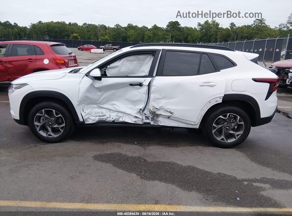 KL77LHEP0SC322906 2025 CHEVROLET TRAX White 360 interior view