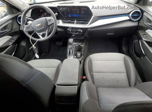 KL77LHEP0TC010506 2026 CHEVROLET TRAX Black Вид панелі приладів
