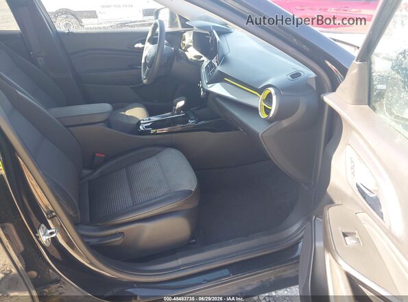KL77LHEP2SC167517 2025 CHEVROLET TRAX Black Вид салону спереду
