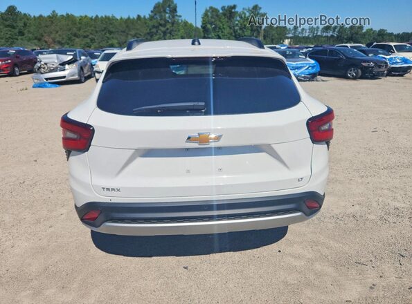 KL77LHEP2SC279847 2025 CHEVROLET TRAX Белый Вид сзади