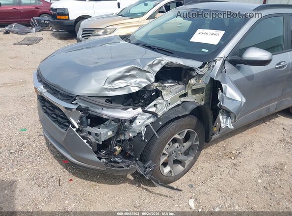 KL77LHEP2TC022026 2026 CHEVROLET TRAX Gray Вид спереду